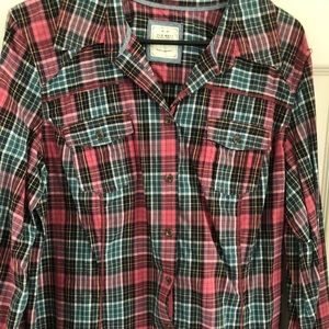 Women’s L/S plaid blouse Size XL